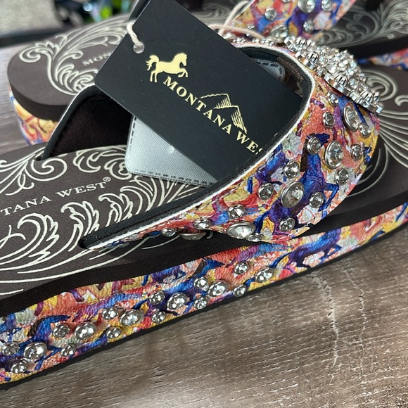 New Montana West Flip Flops Western Rhinestone Horses Wedge Sandals 8 Women’s - Picture 4 of 6